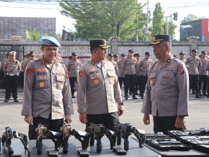 Tegakkan Disiplin, Bidpropam Polda Kalteng Periksa Senpi Personel Polres Kotim