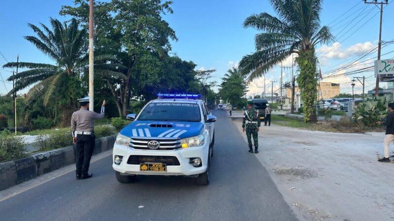 Satlantas Polres Kotim Kawal Ketat Rombongan Pangkogabwilhan I Pastikan Jalur Aman dan Lancar