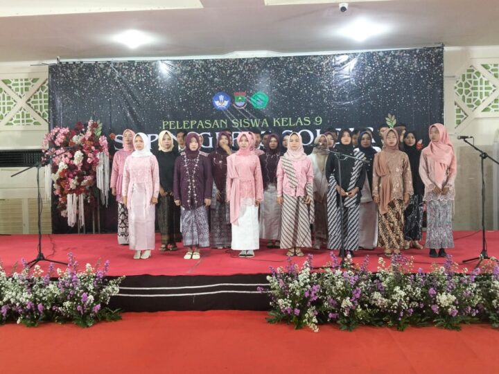 PERPISAHAN DAN PELEPASAN SISWA KELAS 9 ANGKATAN XV SMP NEGERI 3 SOLEAR TAHUN 2026