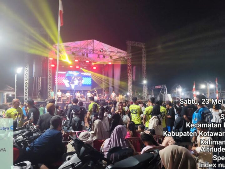 Malam Puncak Hari Jadi ke-43 Desa Mekar Jaya Meriah, Ribuan Penonton Saksi Pengundian Doorprise Motor dan Kembang Api