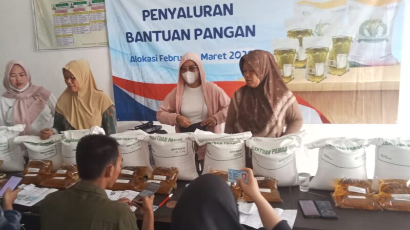 2700 KPM PENERIMA BANSOS 2026 BANTUAN PANGAN DI DESA PARUNG PANJANG