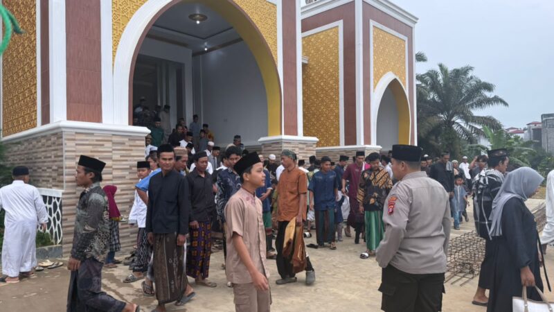 Polsek Antang Kalang Amankan Pelaksanaan Shalat Idul Adha 1447 H di Masjid Agung Baiturrahman