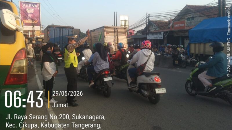 IPTU Udi Muhdi Tegas dan Disiplin Atur Arus Lalu Lintas di Jam Sibuk Pagi