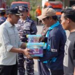 Latihan Gabungan Penanggulangan Bencana Pesisir di Pacitan Bersama TNI AL Dibuka Oleh Bupati Indrata Nur Bayuaji.