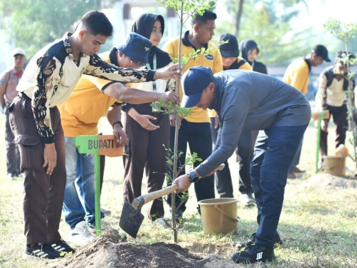 Bupati Pacitan Indrata Nur Bayuaji Ajak Seluruh Elemen Menjaga Lingkungan Dari Ancaman Perubahan Iklim, Dalam Peringatan Hari Lingkungan Hidup Sedunia.