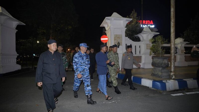 Bupati Pacitan Indrata Nur Bayuaji Berangkatkan Mlaku Suro dan Mlayu Suro Sambut Tahun Baru Islam