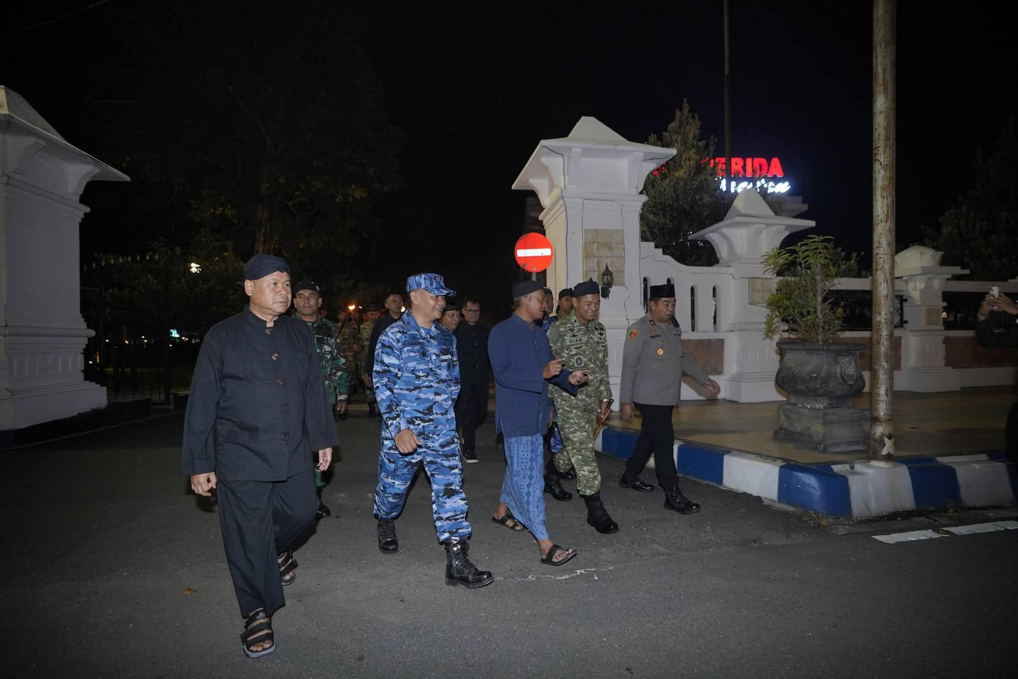 Bupati Pacitan Indrata Nur Bayuaji Berangkatkan Mlaku Suro dan Mlayu Suro Sambut Tahun Baru Islam
