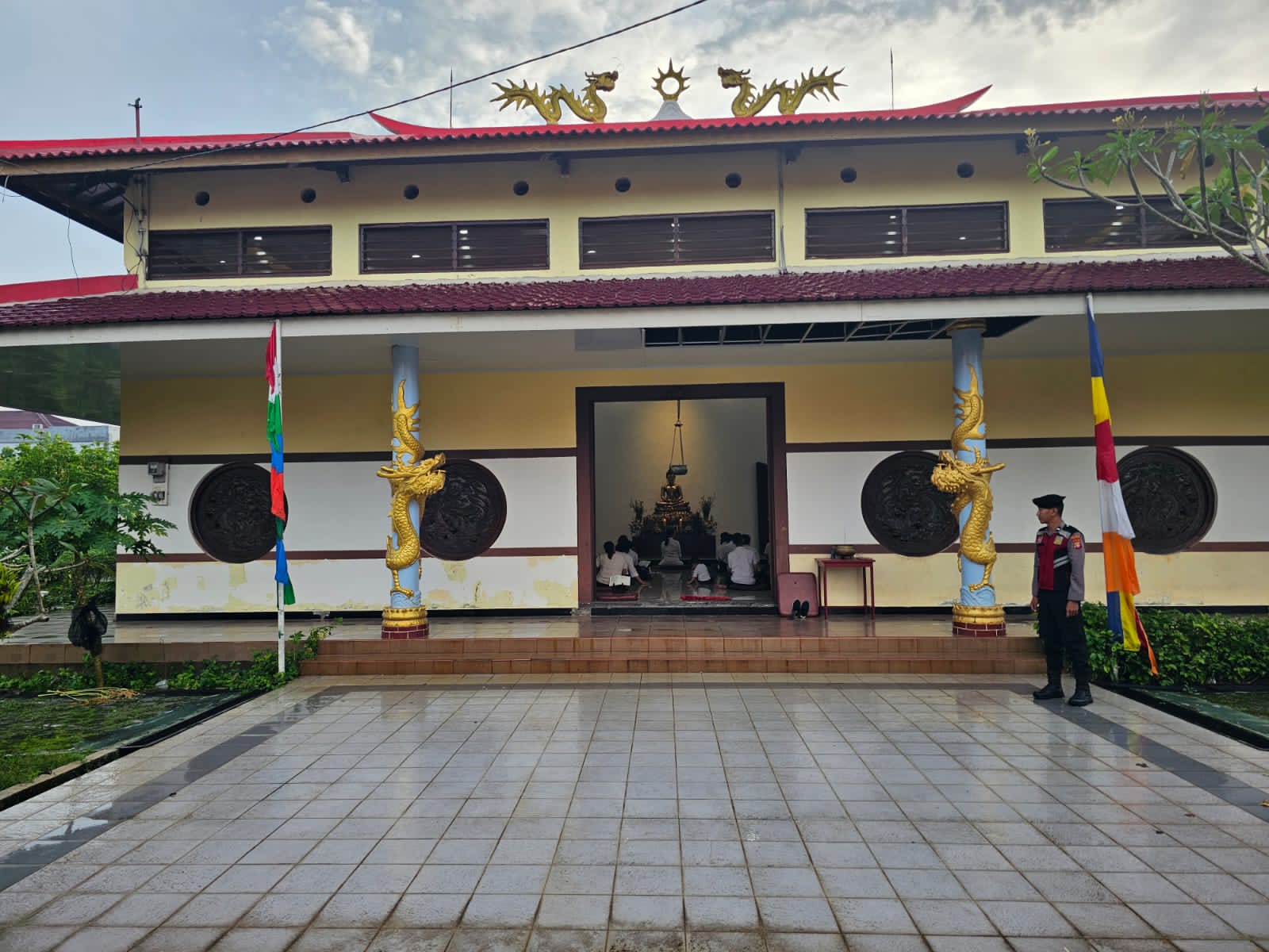 Polres Kotim Laksanakan Pengamanan Ibadah Hari Raya Waisak di Vihara Dharma Mula