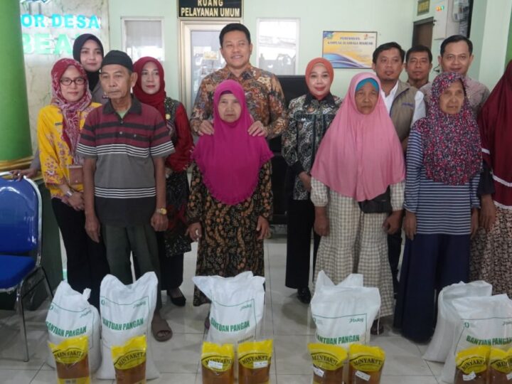 Pemkab Sidoarjo Mulai Salurkan Bantuan Pangan Beras dan Minyak Goreng