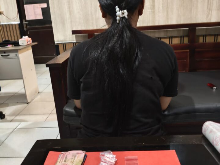 Miliki Satu Paket Sabu, Ibu Rumah Tangga di Sampit Diamankan Polsek Ketapang