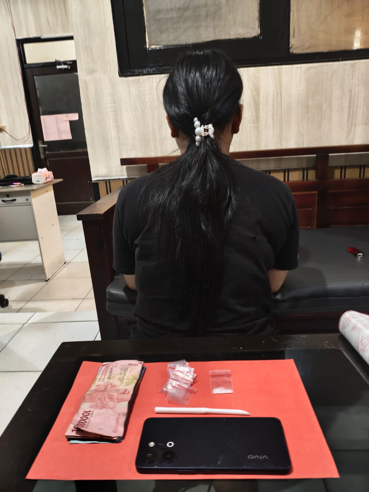 Miliki Satu Paket Sabu, Ibu Rumah Tangga di Sampit Diamankan Polsek Ketapang