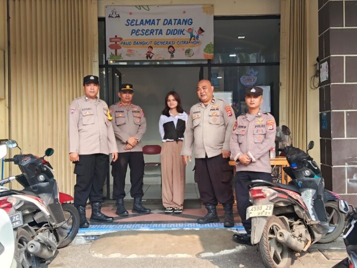 IPTU Mahdi Pimpin Pengamanan Ibadah Minggu, Polsek Cikupa Jaga Toleransi Beragama