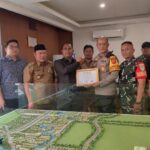Sinergi Jaga Kamtibmas: Gagalkan Curanmor, Dua Satpam Millenium City Raih Penghargaan dari Forkopimcam Parungpanjang