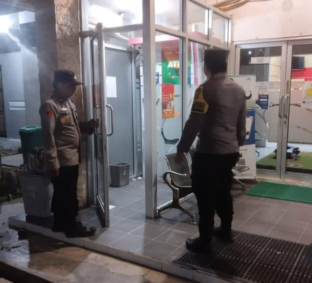 Polsek Kotawaringin Lama Rutin Melaksanakan Kegiatan Patroli Dalam Menjaga Stabilitas Keamanan.