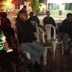 Personel Kodim 1015/Sampit Nobar Piala Dunia 2026 Bersama Masyarakat