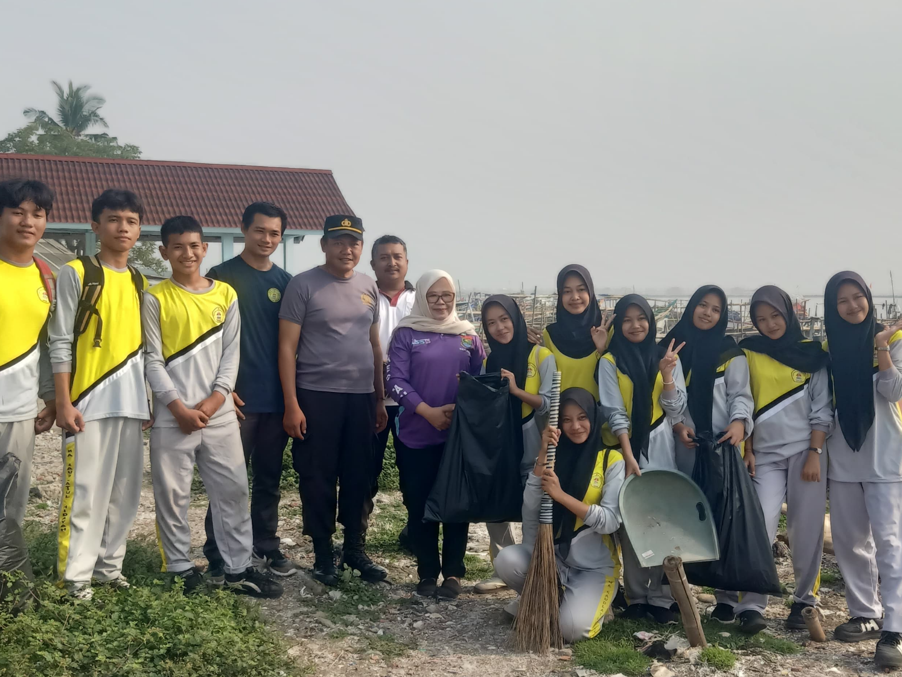 Polsek Mauk Hadir dalam Gerakan Indonesia ASRI Bersama Forkopimcam Kecamatan Mauk