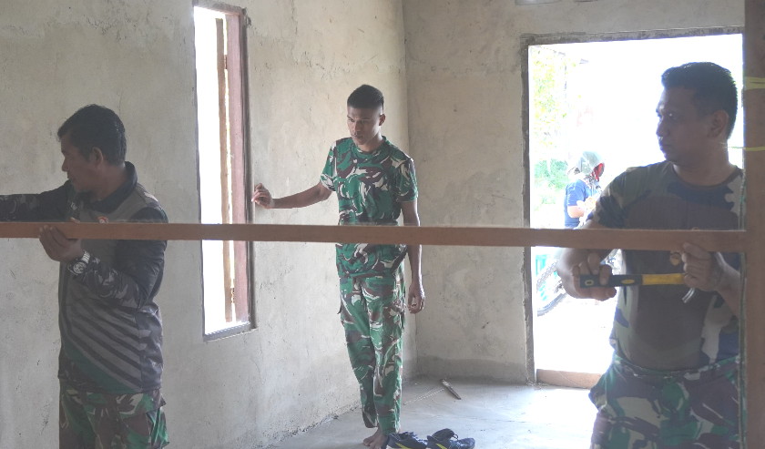Kodim 1015/Sampit Laksanakan Karya Bakti Rehab RTLH Tahun 2026