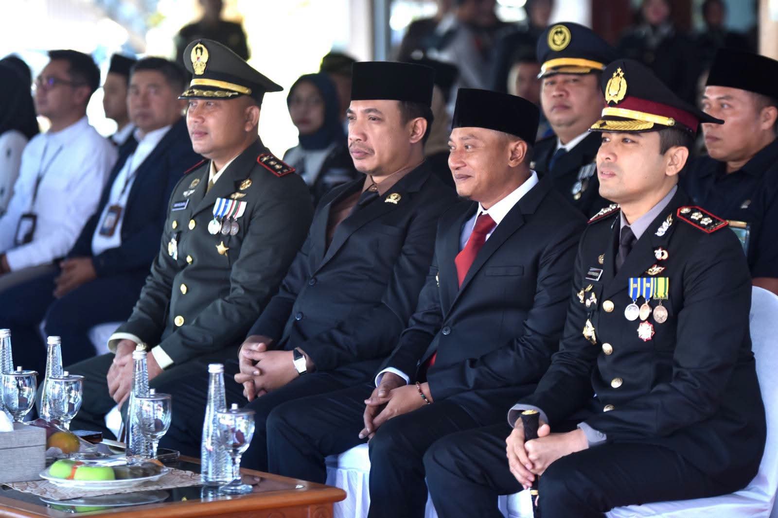 Bupati Pacitan Indrata Nur Bayuaji Hadiri Peringatan Hari Bhayangkara Ke-80 di Halaman Pendopo Kabupaten