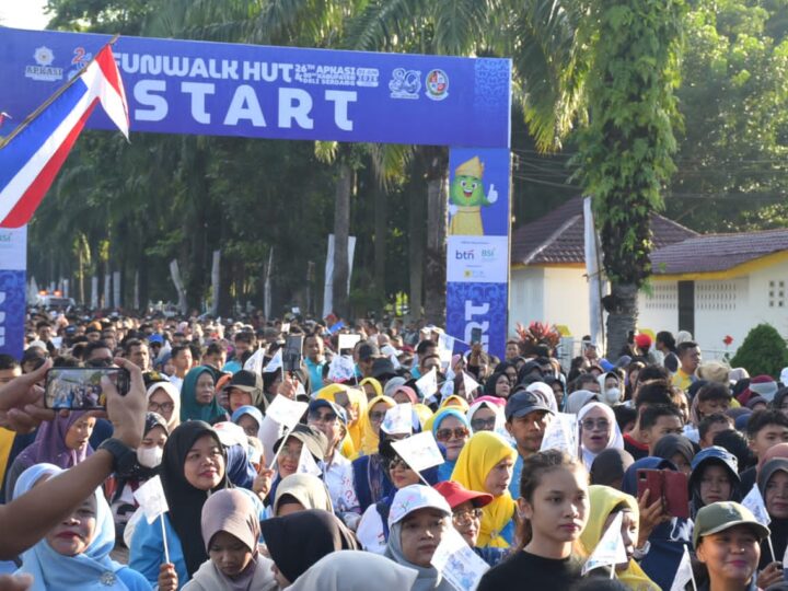 Fun ‘Walk Dan Luky’ Draw HUT APKASI ke-26 dan HUT ke-80 Dihadiri Ribuan Warga