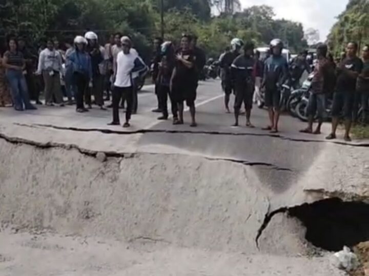 Box Culvert Ambruk di Jalan Cilik Riwut Km 11 Katingan, Jalur Trans Kalimantan Lumpuh Total