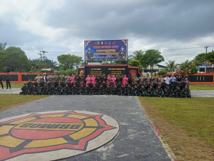 Polres Kotim Hadiri Upacara Penyerahan Jabatan Komandan Batalyon B Brimob Pelopor