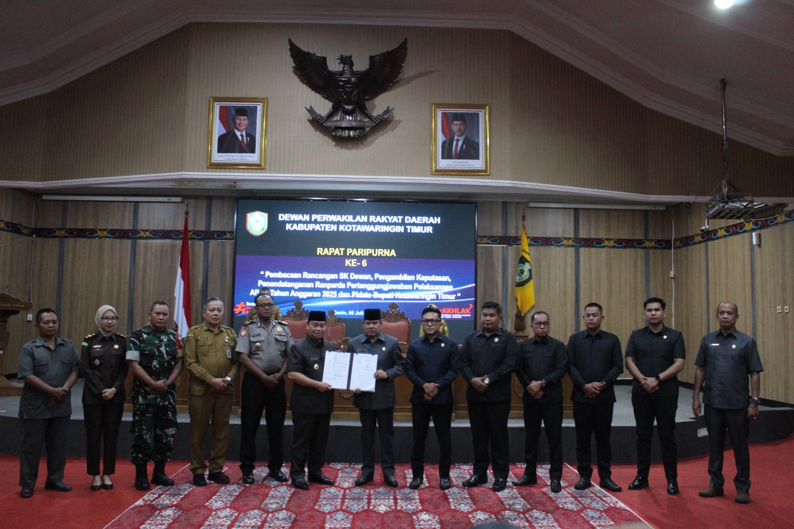 Kawal Transparansi Anggaran, Polres Kotim Hadiri Rapat Paripurna DPRD Bahas Ranperda Pertanggungjawaban APBD 2025