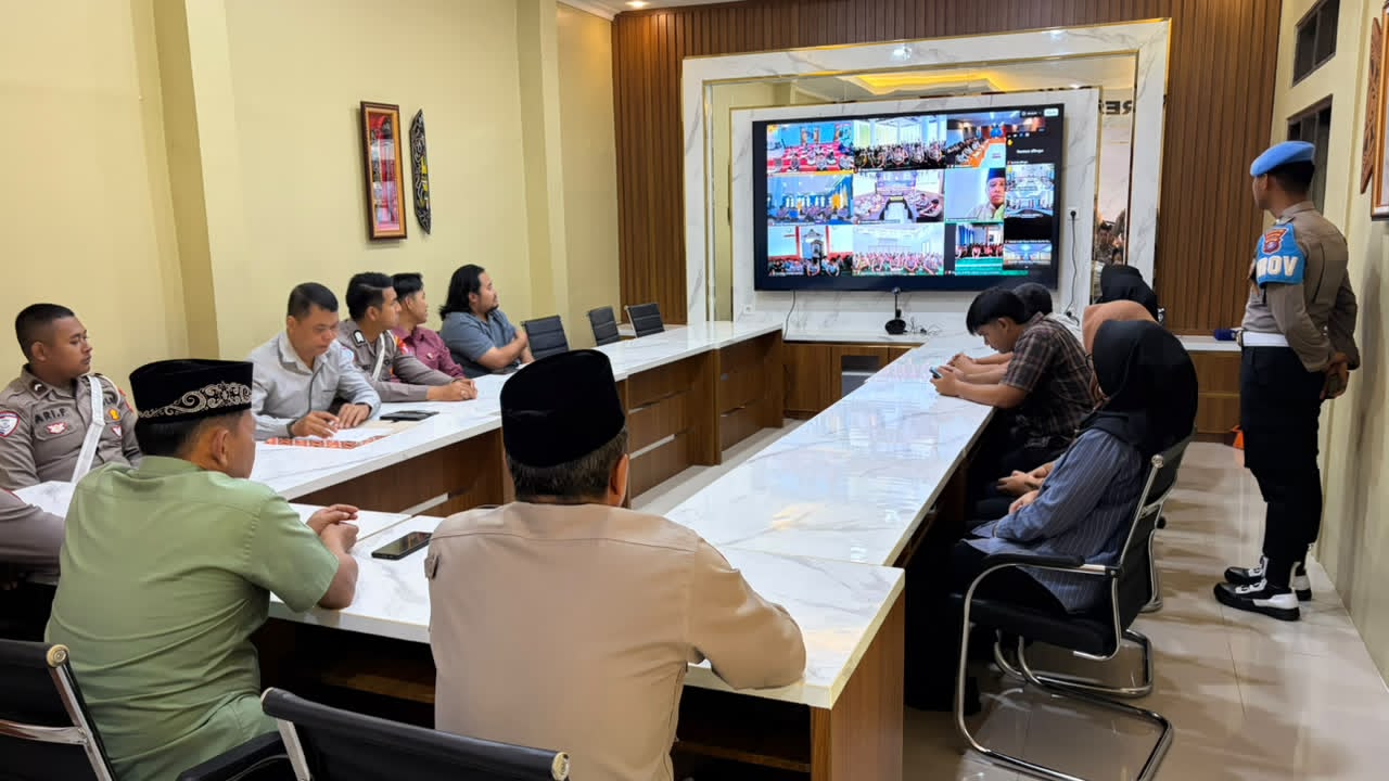 Tingkatkan Keimanan dan Mental Personel, Polres Kotim Gelar Binrohtal Serentak via Zoom