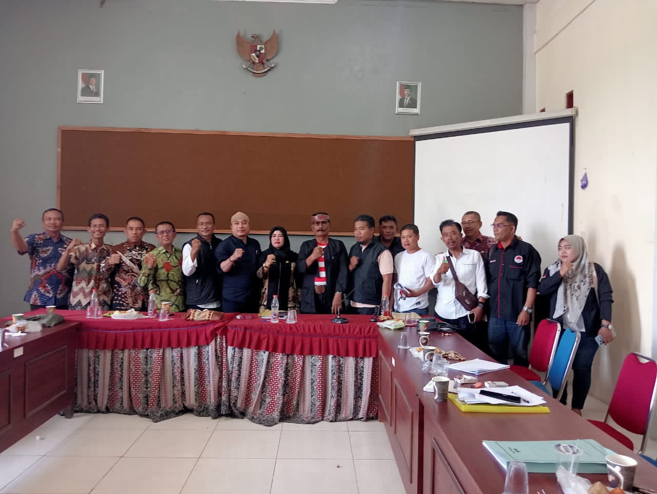 Audiensi Akhiri Kesalahpahaman dan Perkuat Sinergitas Antara Bakesbangpol Dengan Gabungan LSM di Sampang
