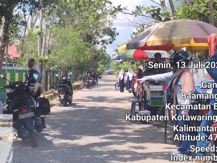 Sering Picu Kemacetan, Aktivitas Pedagang Jajanan di Gang SMPN 3 Baamang Tengah Dikeluhkan Warga