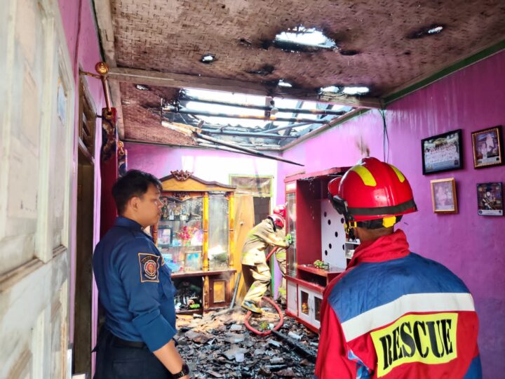 Respons Cepat Damkar Parung Panjang: Api Berhasil Dijinakkan dalam 30 Menit​
