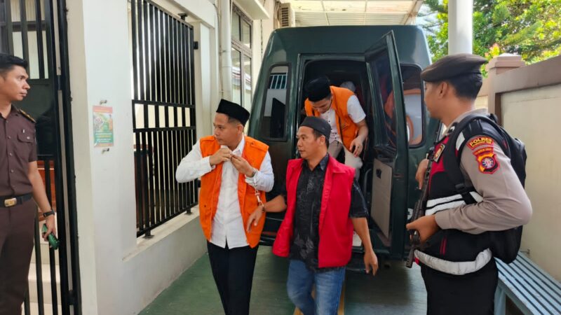 Polres Kotim Kawal Ketat Pemindahan 36 Tahanan ke PN Sampit, Sidang Berjalan Aman dan Kondusif