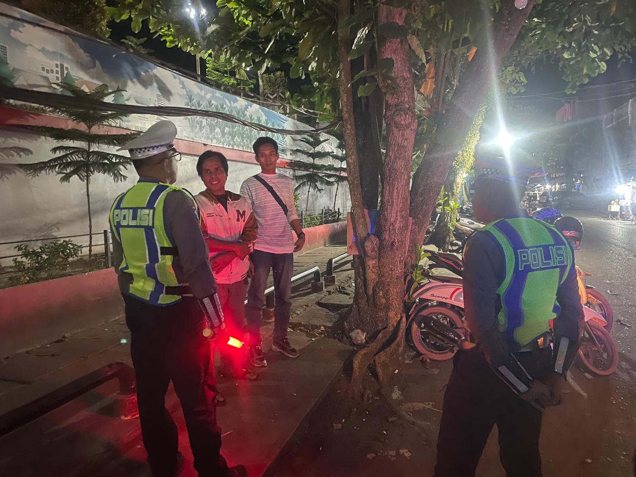 Cegah Balap Liar dan Gangguan Kamtibmas, Satlantas Polres Kotim Gelar “Blue Light Patrol” di Kota Sampit