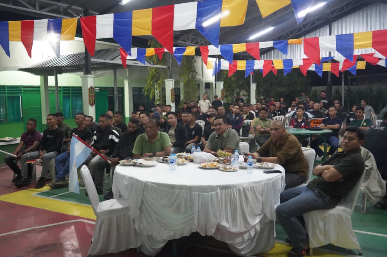 Pererat Silaturahmi dan Soliditas, Dandim 1015/Sampit Hadiri Nobar Kebangsaan Final Piala Dunia 2026 di Makorem 102/Pjg