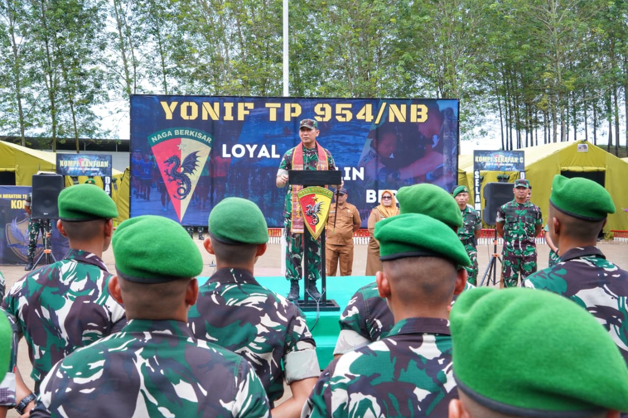 Pangdam I/BB Kunjungi Yonif TP 954/Naga Berkisar, Perkuat Profesionalisme dan Semangat Pengabdian Prajurit