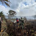 Tanggap Bencana, Personel Kodim 1015/Sampit Siaga di Pos Darurat Bencana Karhutla
