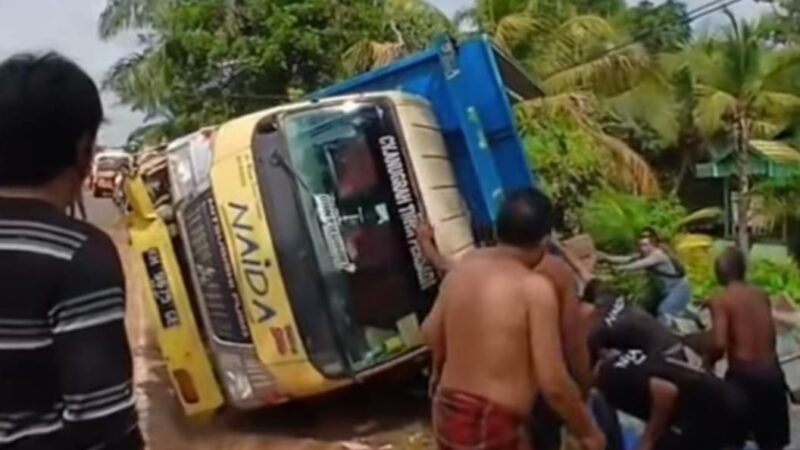 Kecelakaan Tragis di Jalan Tjilik Riwut Cempaga: Hindari Truk Depan, Truk Oleng dan Timpa Ibu-Anak