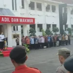 Wali Kota Surabaya Eri Cahyadi Berjanji Copot Jajarannya Jika Aduan Hotline Tak Ditangani Lebih dari 24 Jam