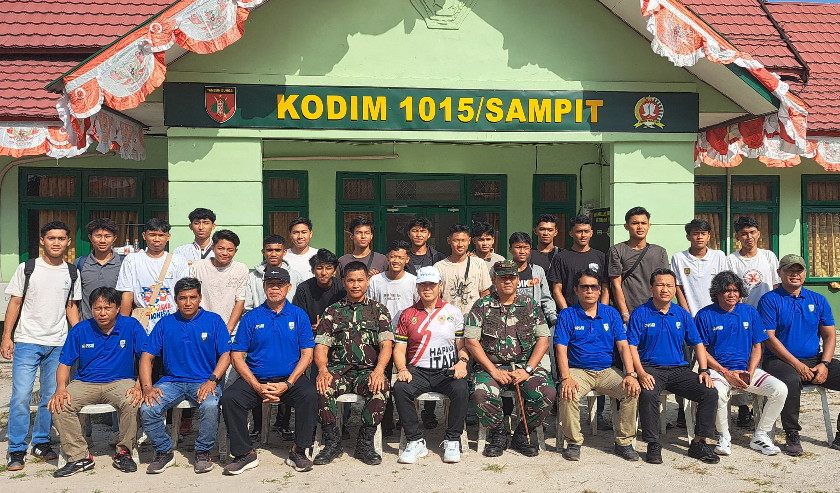 Dandim 1015/Sampit Bersama Pemkab Kotim Lepas Tim Sepak Bola PSSI Kab. Kotim Ikuti Turnamen Gubernur Cup Road to Pangdam XXII/TB Cup 2026