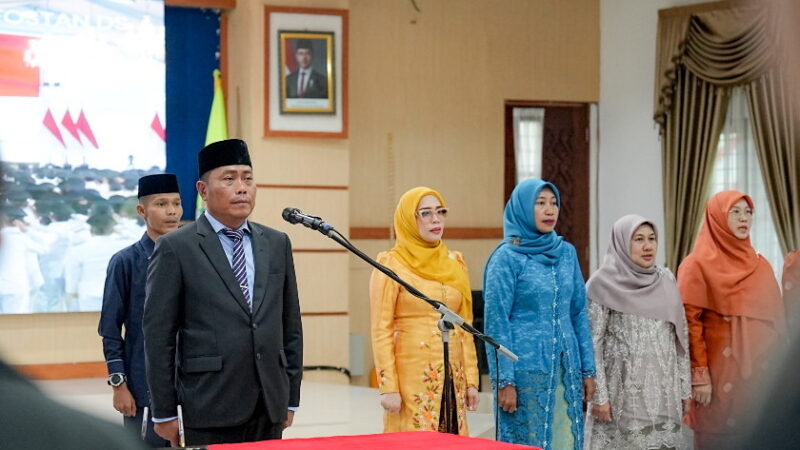 Wabup Lom Lom Suwondo SS, Lantik 5 Pejabat Tinggi Pratama (Eselon ll) dan 12 Fungsional Deli Serdang