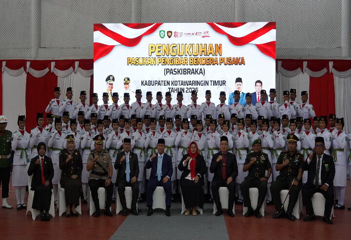 Komandan Kodim 1015/Sampit Hadiri Pengukuhan Paskibraka Kabupaten Kotawaringin Timur Tahun 2026