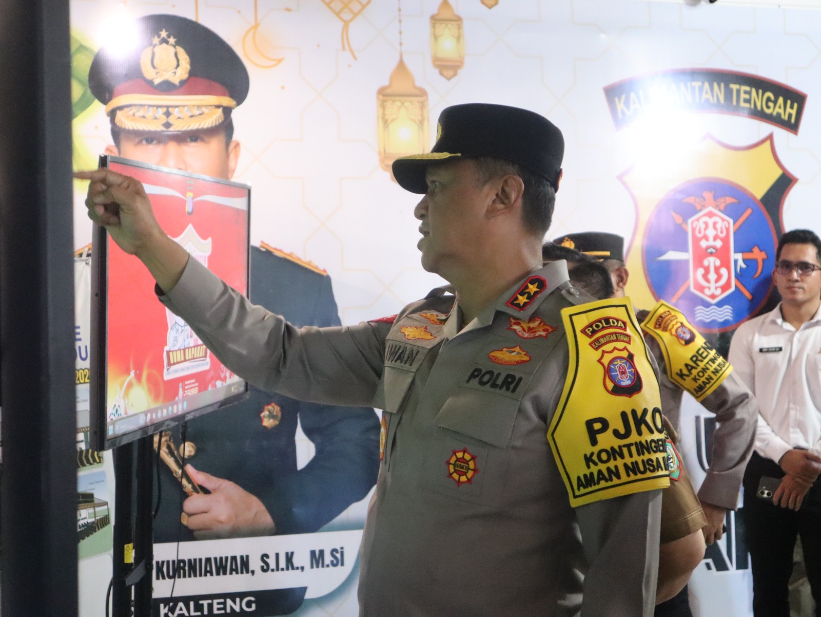 Pimpin Peninjauan Pos Satgas Karhutla Sampit, Kapolda Kalteng Tekankan Sinergitas dan Kesiapsiagaan
