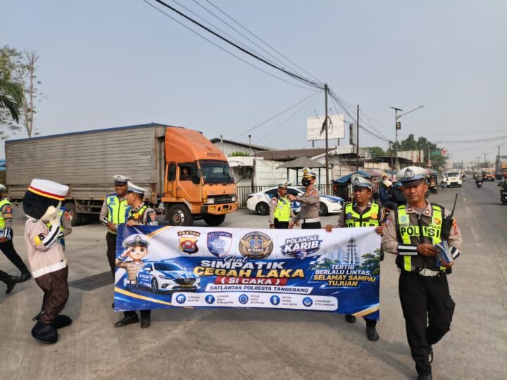 Si Caka Turun ke Jalan, Satlantas Polresta Tangerang Edukasi Pengendara di Titik Rawan Kecelakaan