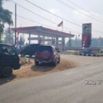 Diduga Dipadati Mobil Pelangsir BBM Bersubsidi, Antrean Panjang Mengular di SPBU Jalan Jenderal Sudirman Sampit