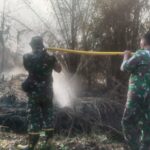 Gerak Cepat, Kodim 1015/Sampit Padamkan Api Kebakaran Hutan dan Lahan.