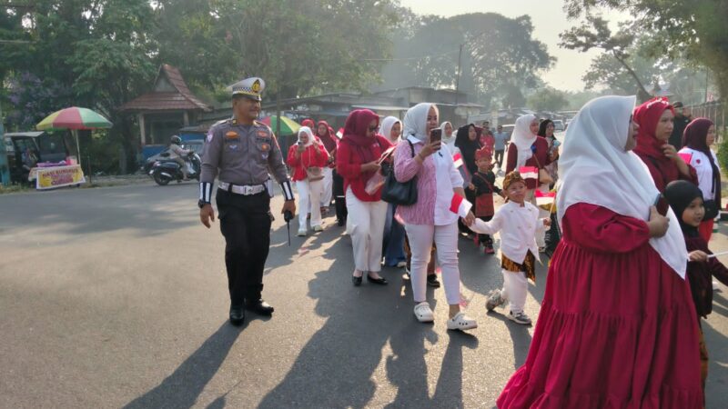 Satlantas Polres Kotim Amankan Pawai Anak TK Shauha Qolbu Meriahkan HUT RI Ke-81