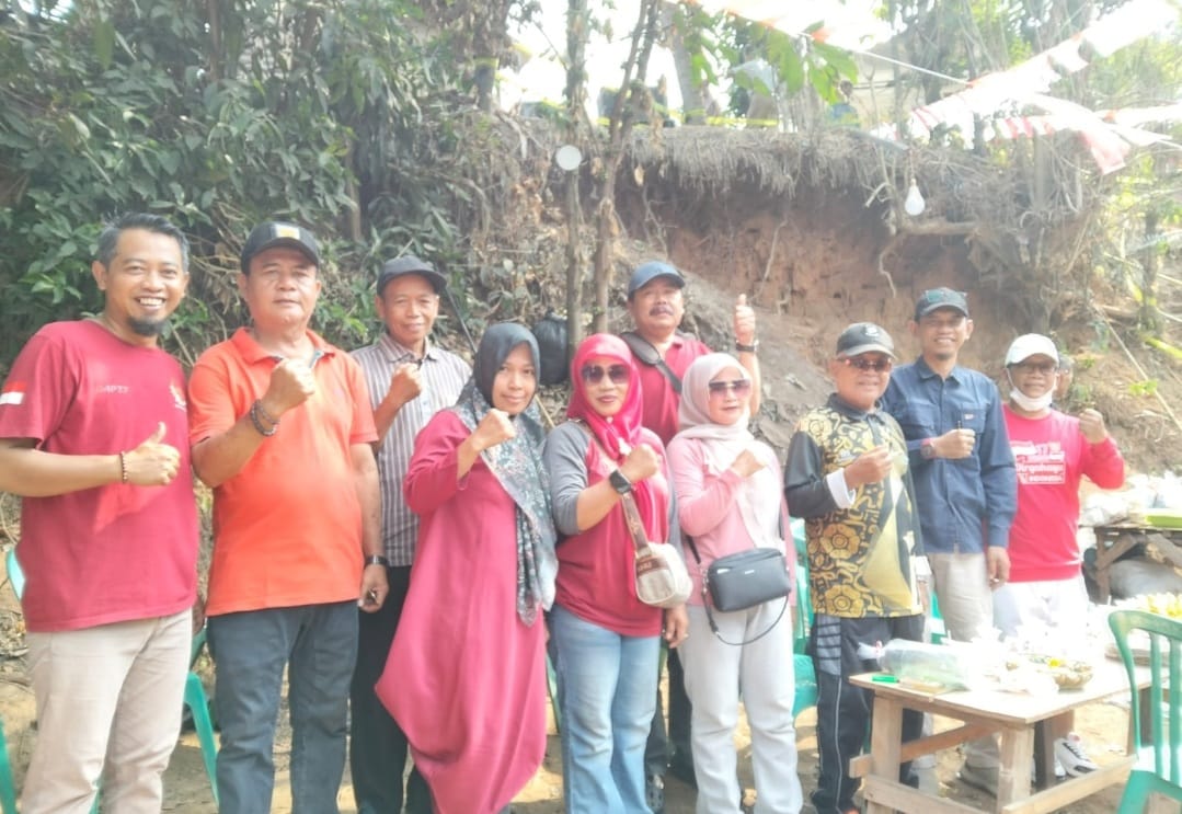 DESA TEGAL REJO TANJUNG ENIM PERINGATI HUT RI KE-81, SEBAGAI MOMEN EDUKASI WARGA UNTUK MENJAGA DAN MENCINTAI LINGKUNGAN