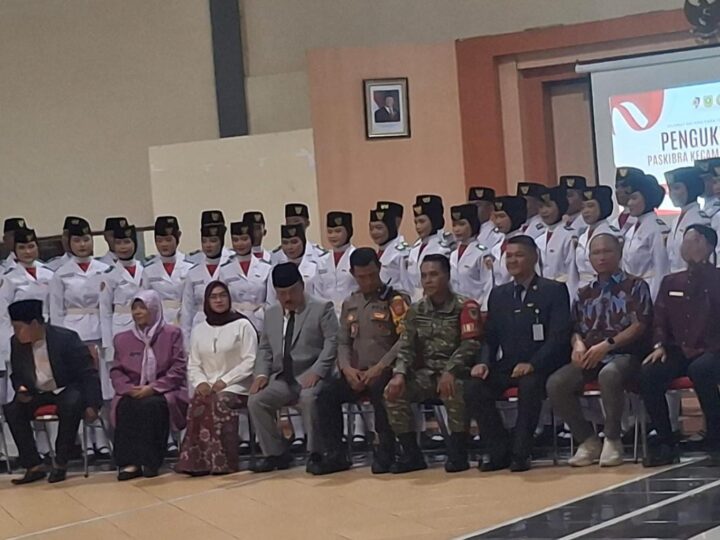 Tangis Haru dan Bangga: 3 Siswa SMA Plus Bina Terampil Siap Kibarkan Merah Putih di Rumpin