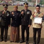 Peringatan HUT RI ke-81 di Parungpanjang: Dua Putra Terbaik Desa Lumpang dan Gintung Cilejet Raih Penghargaan Warga Inovatif