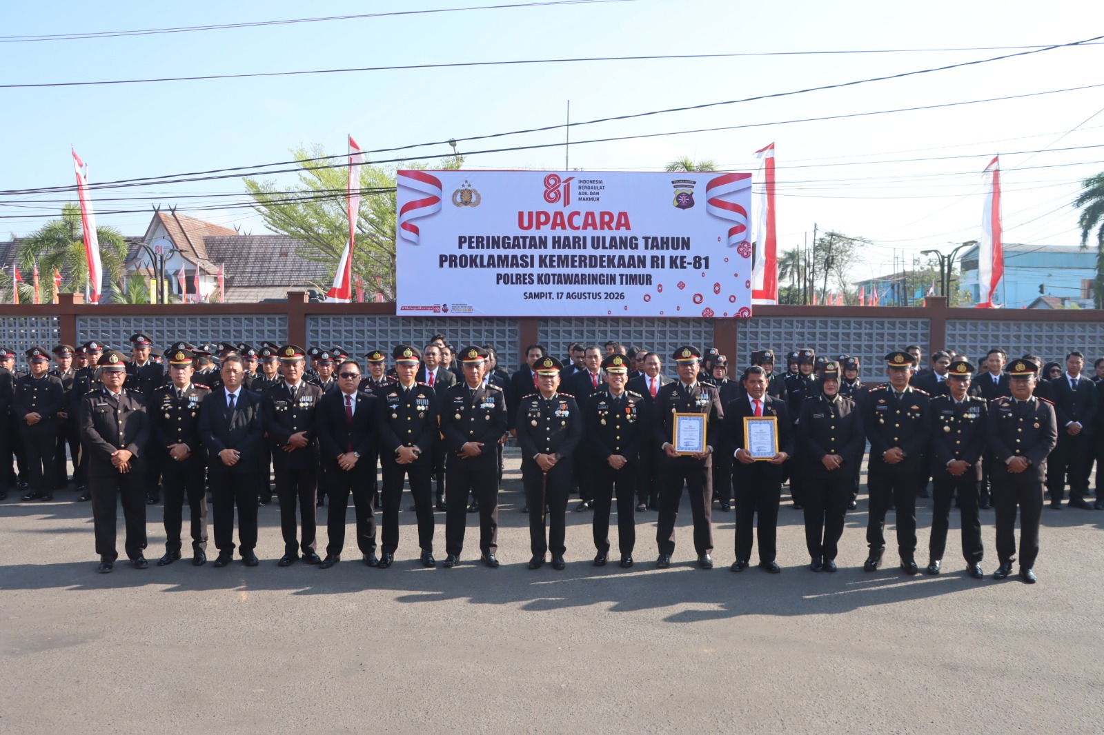 36 Personel Polres Kotim Raih Reward di HUT RI Ke-81