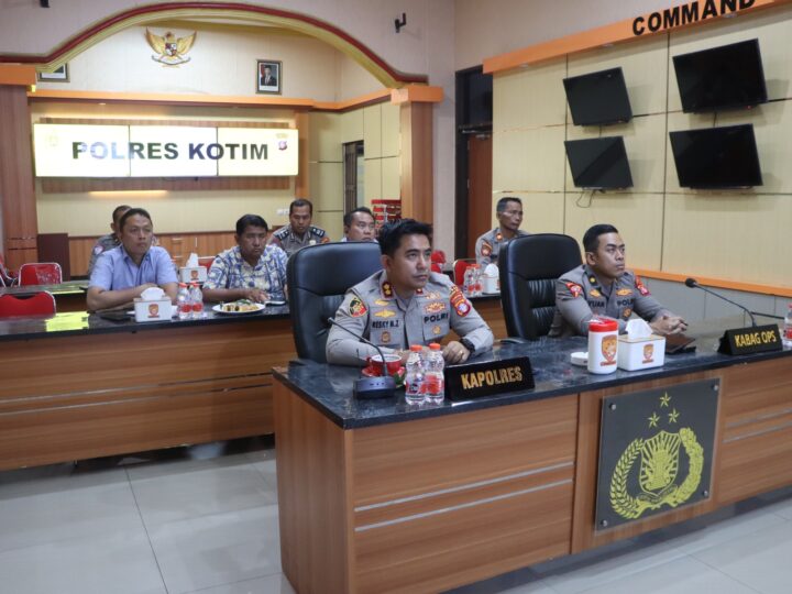 Polres Kotim Ikuti Zoom Meeting Polda Kalteng Antisipasi Dinamika Masyarakat Dalam Suasana HUT RI Ke-81